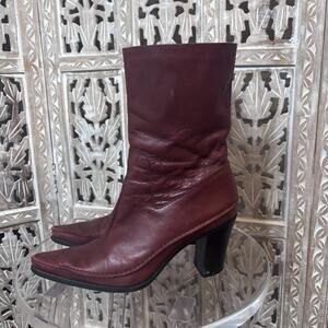 Diba Women's 7.5M Pointed Toe Boots Soft Leather 3" Heel Contrast Stitching Red